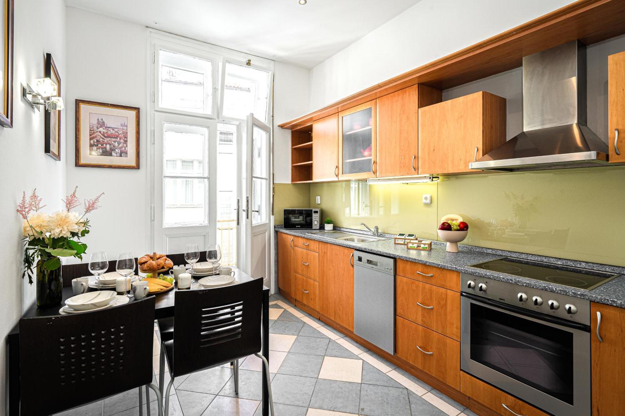 Apartment Days - Charming 1bdr - Old Town - Workspace *