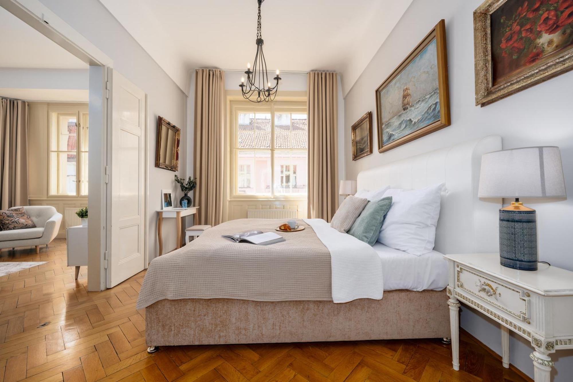 Apartment Days - Charming 1bdr - Old Town - Workspace *